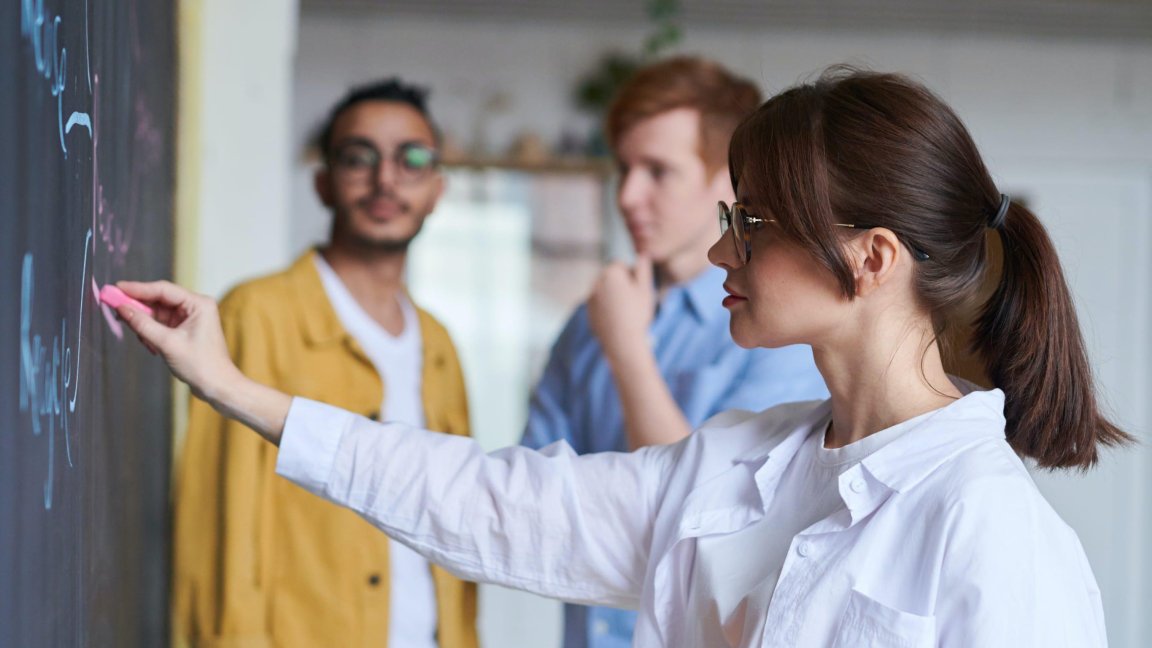 Exzellenz stiften diverse Teams